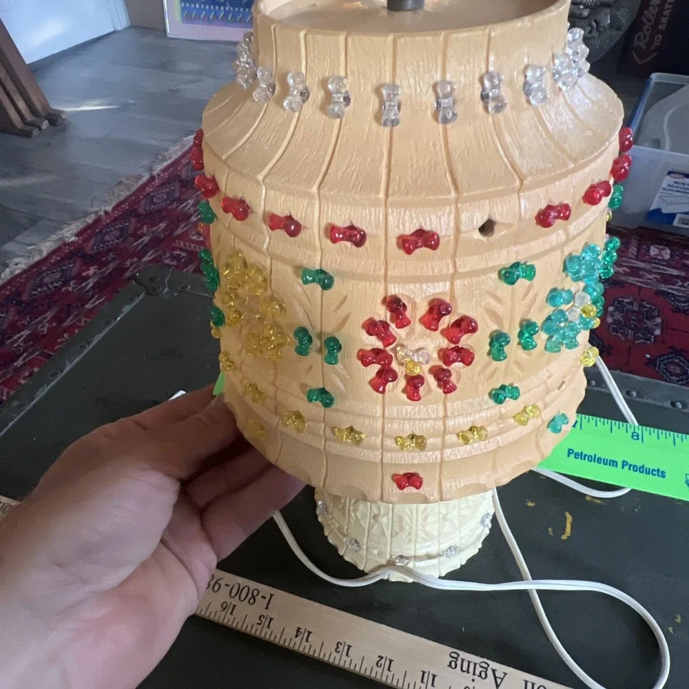 Vintage Lawnware Table Lamp Multicolor Green Red White Pink Yellow 110V 13x7
